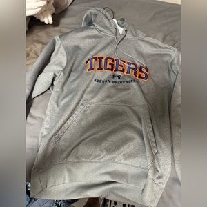 Auburn tigers hoodie men’s medium in basically new condition barely worn